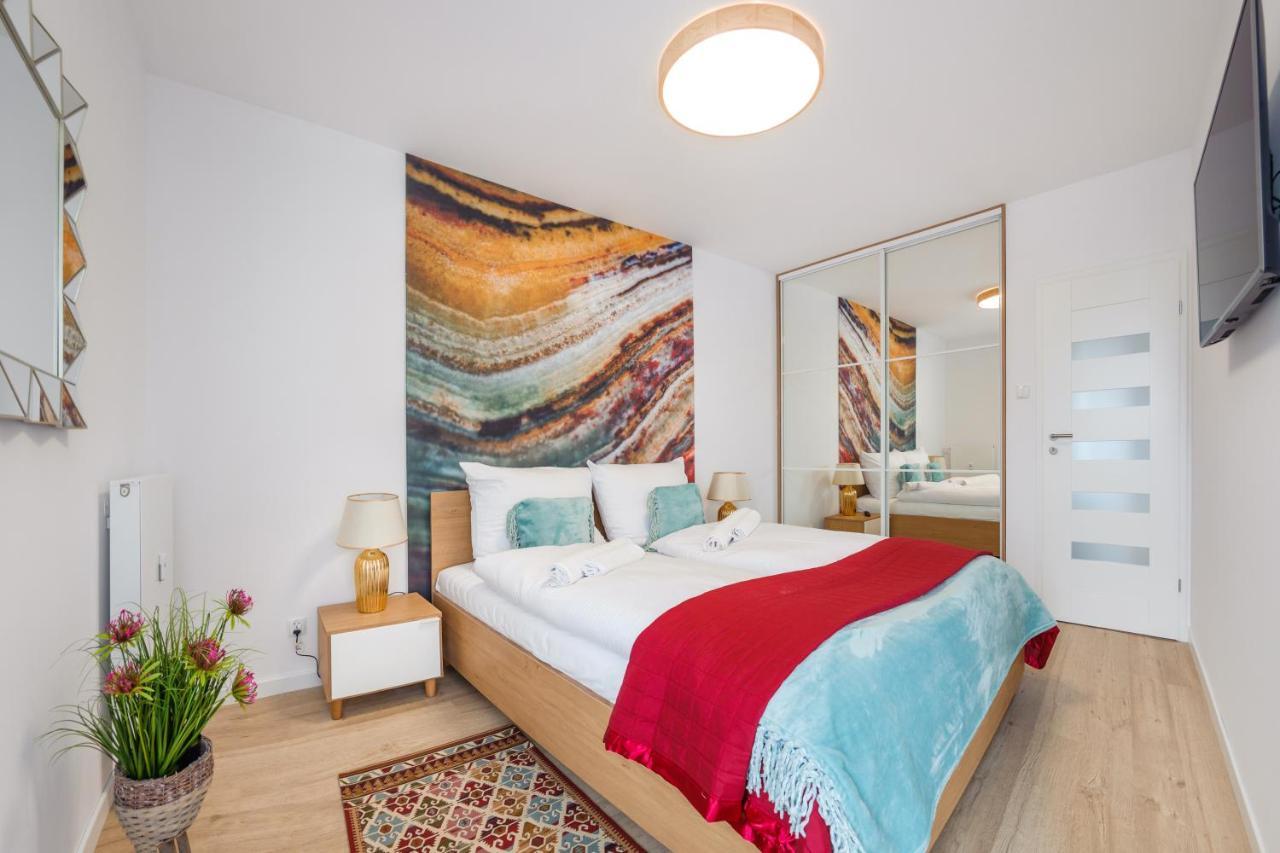 Apartamenty Sun & Snow Nadmorskie Tarasy Z Basenem Kolobrzeg Dış mekan fotoğraf