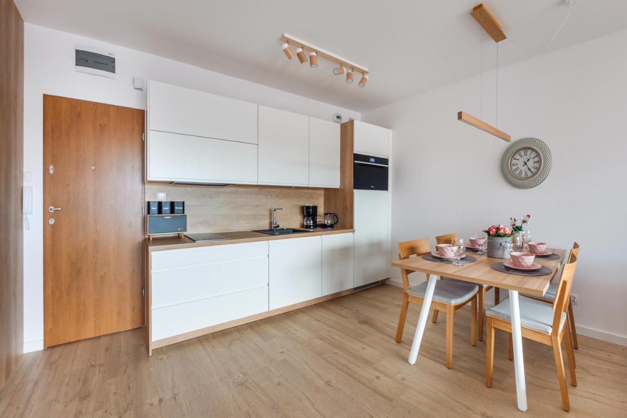 Apartamenty Sun & Snow Nadmorskie Tarasy Z Basenem Kolobrzeg Dış mekan fotoğraf