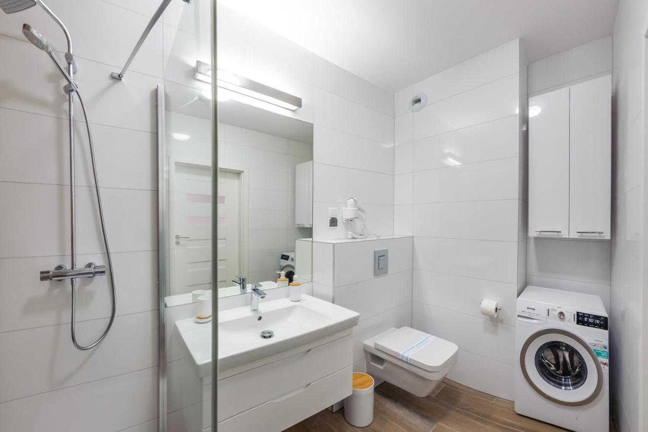 Apartamenty Sun & Snow Nadmorskie Tarasy Z Basenem Kolobrzeg Dış mekan fotoğraf