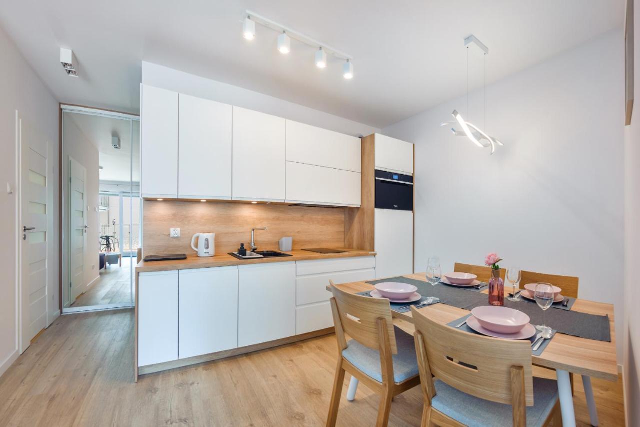 Apartamenty Sun & Snow Nadmorskie Tarasy Z Basenem Kolobrzeg Dış mekan fotoğraf