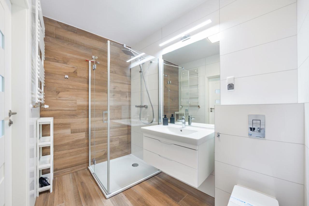 Apartamenty Sun & Snow Nadmorskie Tarasy Z Basenem Kolobrzeg Dış mekan fotoğraf
