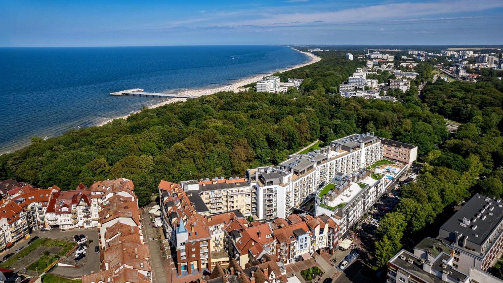 Apartamenty Sun & Snow Nadmorskie Tarasy Z Basenem Kolobrzeg Dış mekan fotoğraf