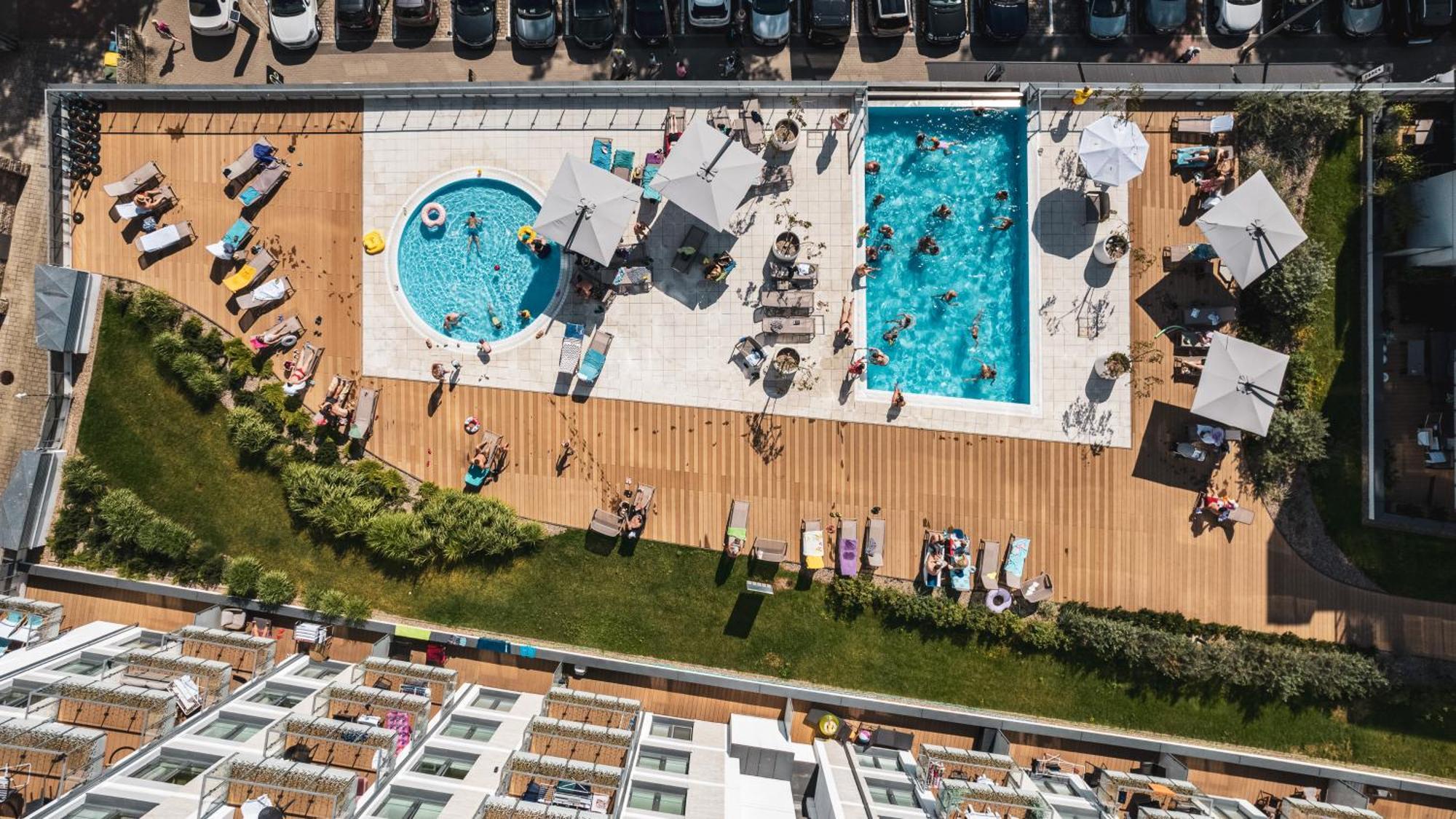 Apartamenty Sun & Snow Nadmorskie Tarasy Z Basenem Kolobrzeg Dış mekan fotoğraf